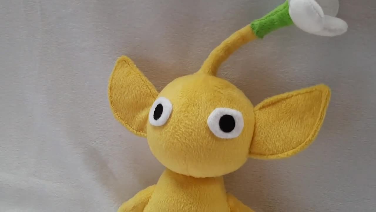 yellow pikmin plush