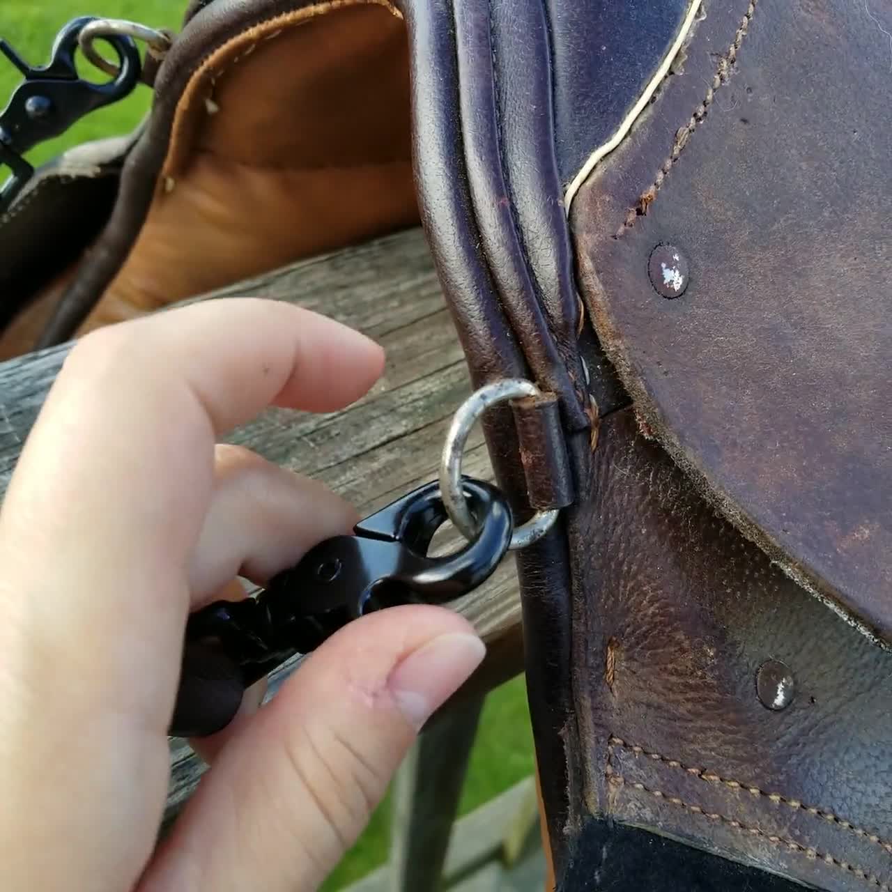 clip fastening Leather Pommel Strap/Balance Strap/Grab Strap For Saddle brown 