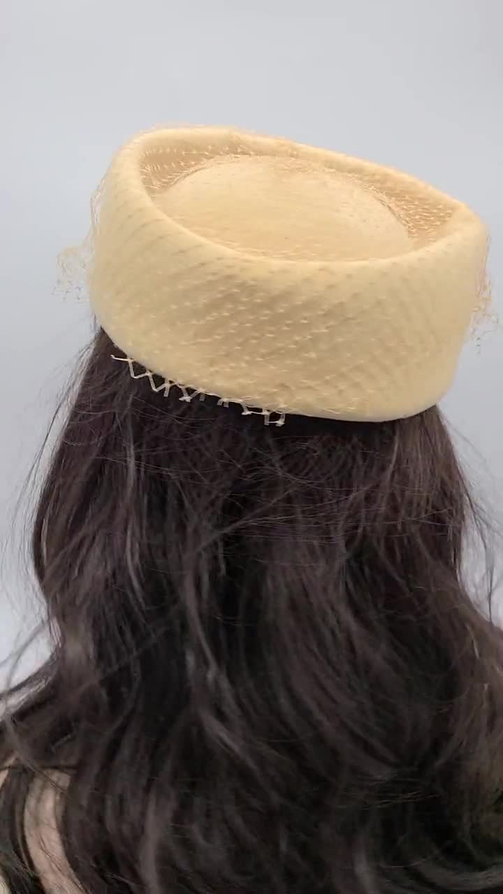 Accesorios Sombreros y gorras Sombreros de vestir Sombreros pillbox Ladies Fawn Wool Vintage Percher Hat 