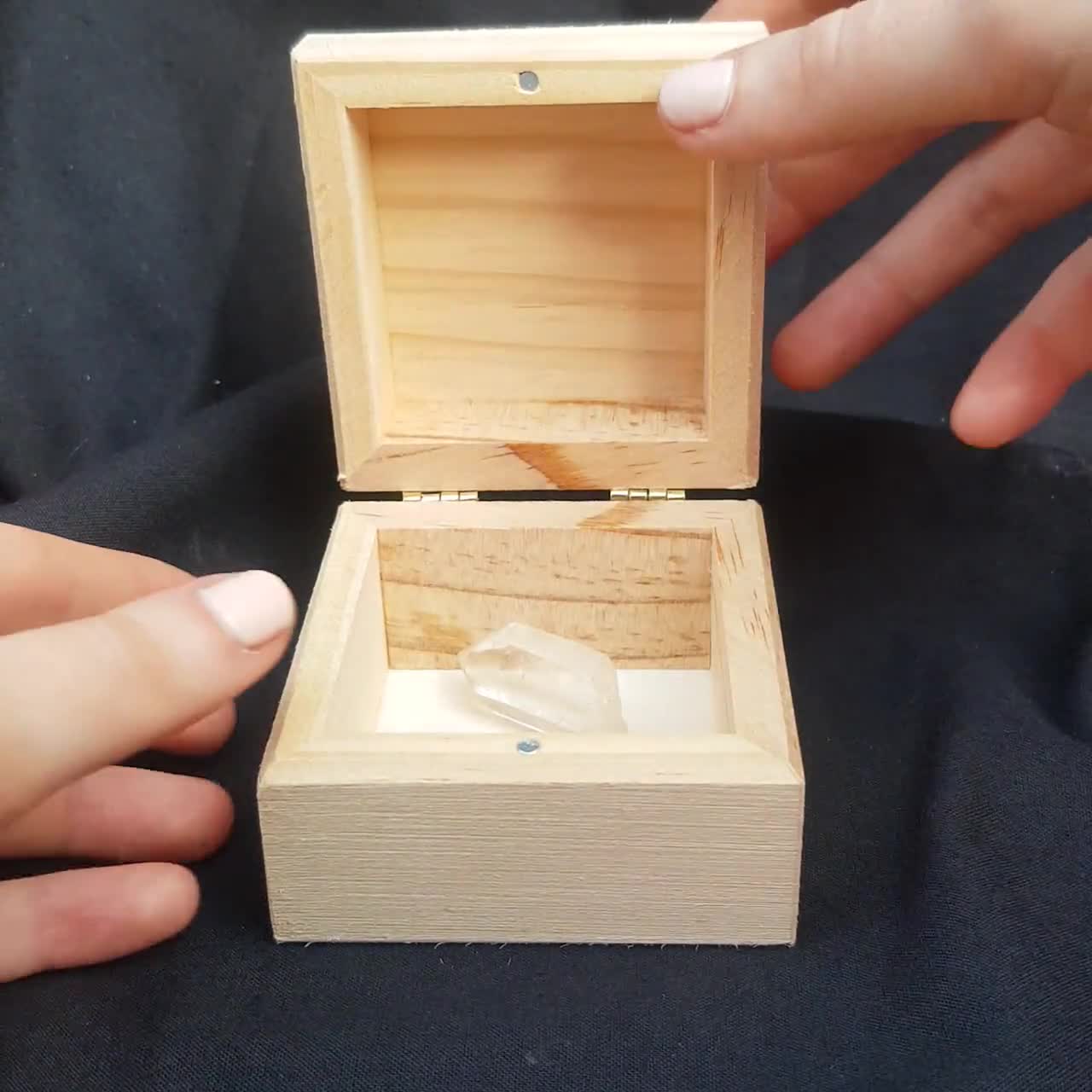 RB00015813 'Moon Cycle' Engagement Ring Box 