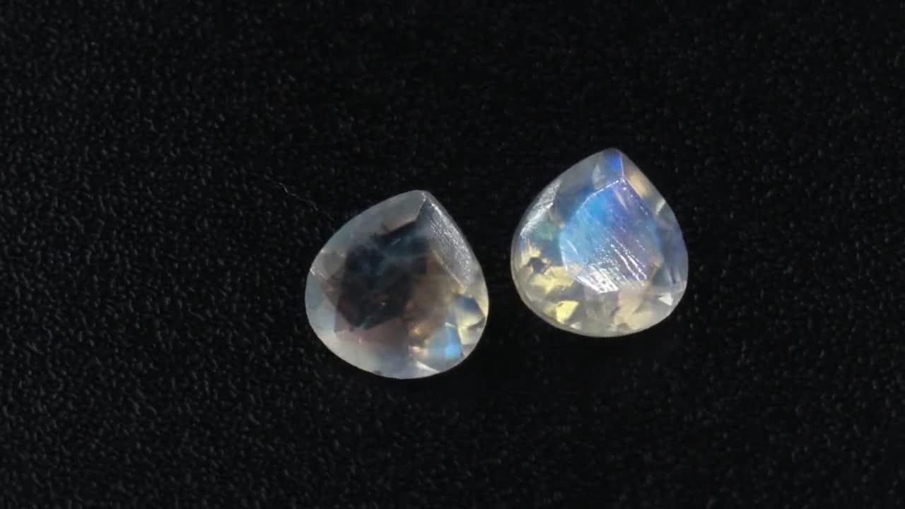Super Top Rainbow Moonstone,Approx Matching Pair,100%Natural Stunning Blue Flashy,Faceted Cut,Heart Shape,Size9x9MM Calibrated,5.00Carat