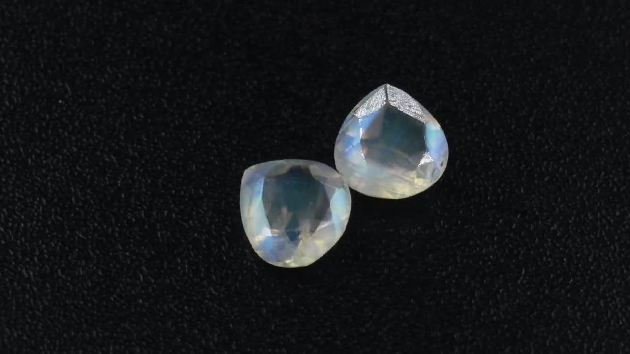 Super Top Rainbow Moonstone,Approx Matching Pair,100%Natural Stunning Blue Flashy,Faceted Cut,Heart Shape,Size9x9MM Calibrated,5.00Carat