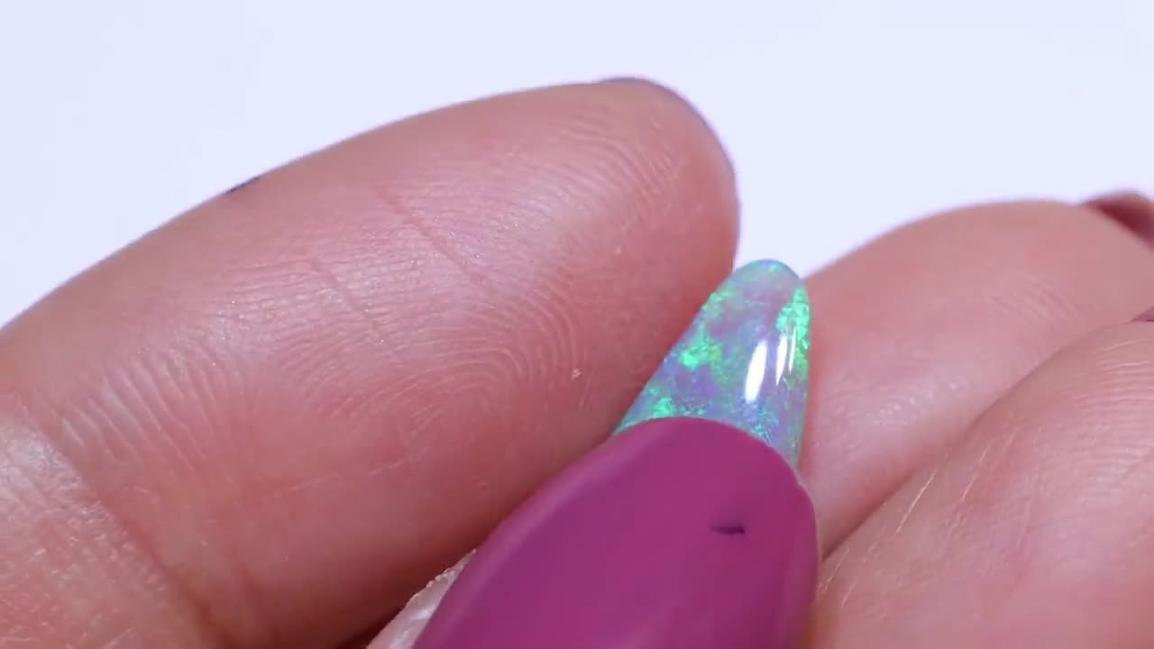 N5 1.61 carats Dark Solid Opal Lightning Ridge