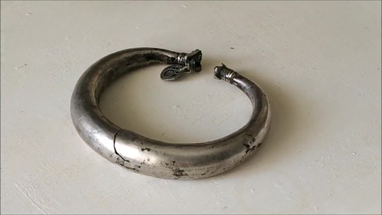 Islamitische Antieke Armlet Silver 18e eeuwse jementie scharnier armband Sieraden Lichaamssieraden Armbanden 