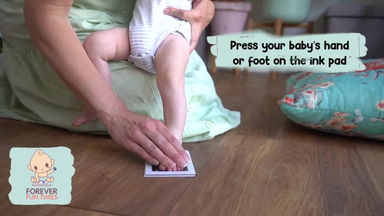 No-Touch Inkless Baby Hand and Footprint Kit | Painless Perfect Prints  Without a Drop of Ink on Your Child | Inkless Print Kit (Blue)