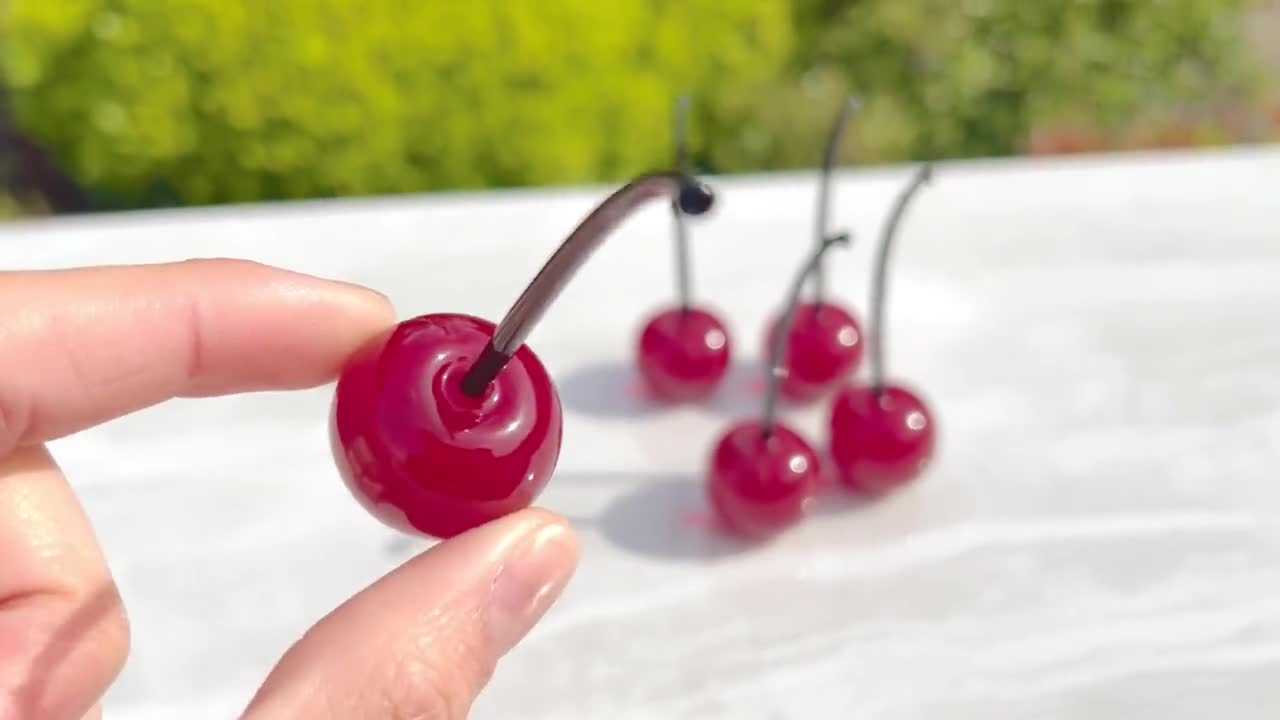 Murano Glass Lifelike Cherries set of 5 Made in Italy 