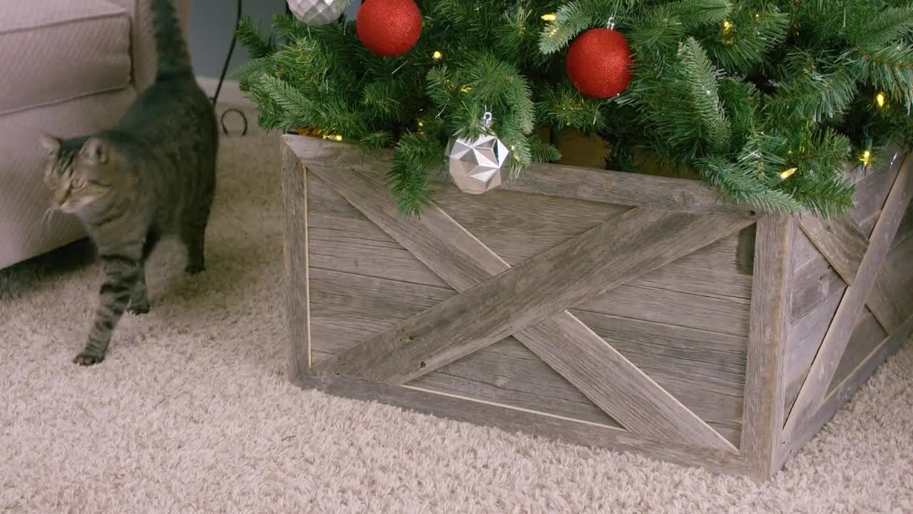 barnwood christmas tree collar
