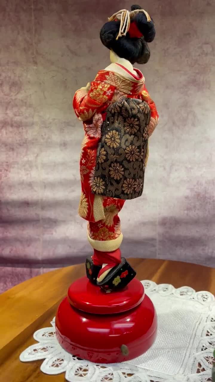 Japanese Kokeshi Geisha Girl Doll Charm Pendant Necklace Personalised Gift Box 