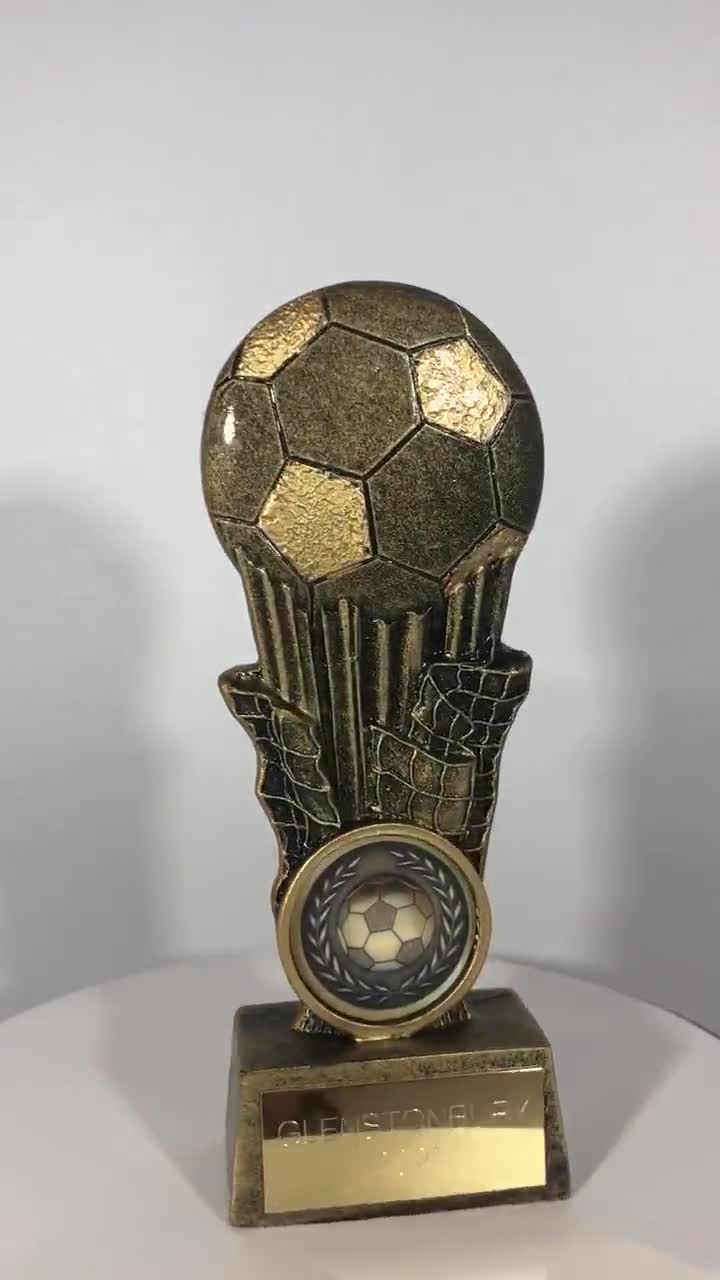 Fußball Soccer Trophy 3 Größen graviert Free Boot Silber Trophäen 