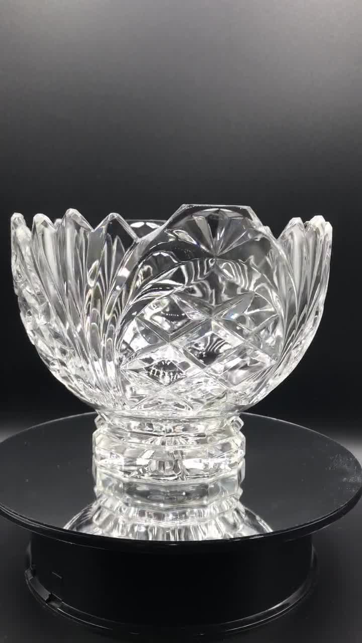 6.5" x 4.25" Vtg Pressed Glass Pedestal Base Bowl Scalloped Edge Diamond Pattern 