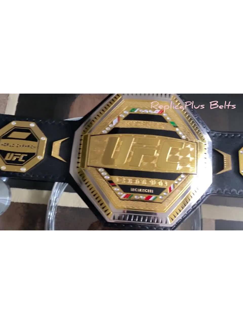 UFC Ultimate Fighting Ringen Champions Titel Gürtel Leder Replik Metall Platten 