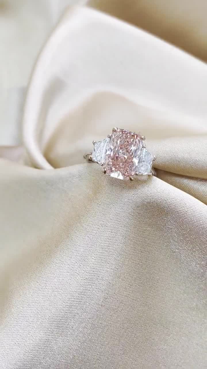 3.60 Fancy Intense Pink Lab Diamond Engagement ring 3 Stones Ring Trapezoid Side Stones 14k Solid Gold Rose gold Prongs diamonds Unique Ring