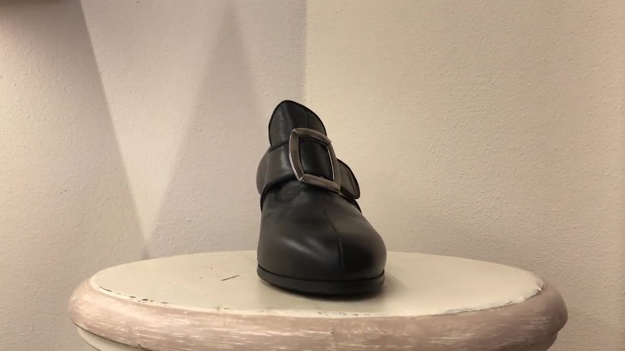 Settecento scarpe storiche uomo in pelle nera modello 733_50T con fibbie Paoul Philippe Scarpe Calzature uomo Scarpe per costumi e maschere 