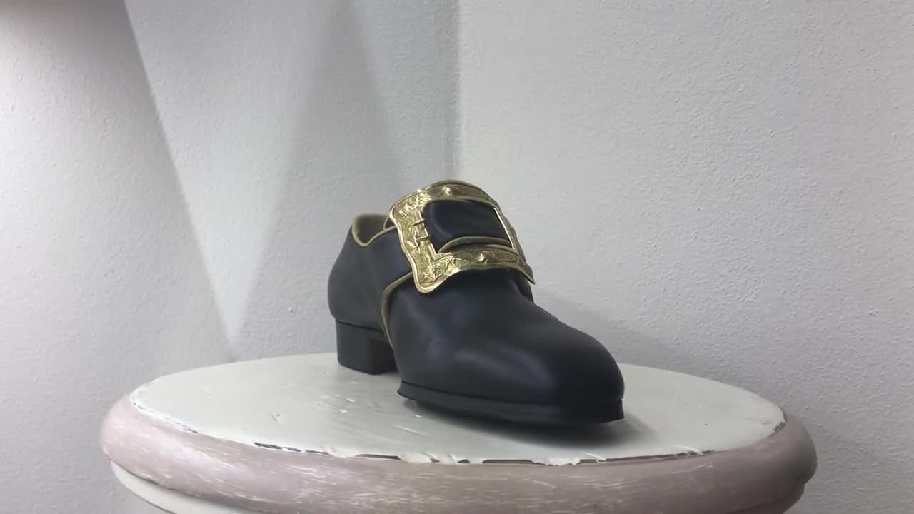 Chaussures Chaussures homme Chaussures pour déguisement Chaussures d’hommes historiques Rococò en cuir noir et or de style canetè 735_30C Paoul William 