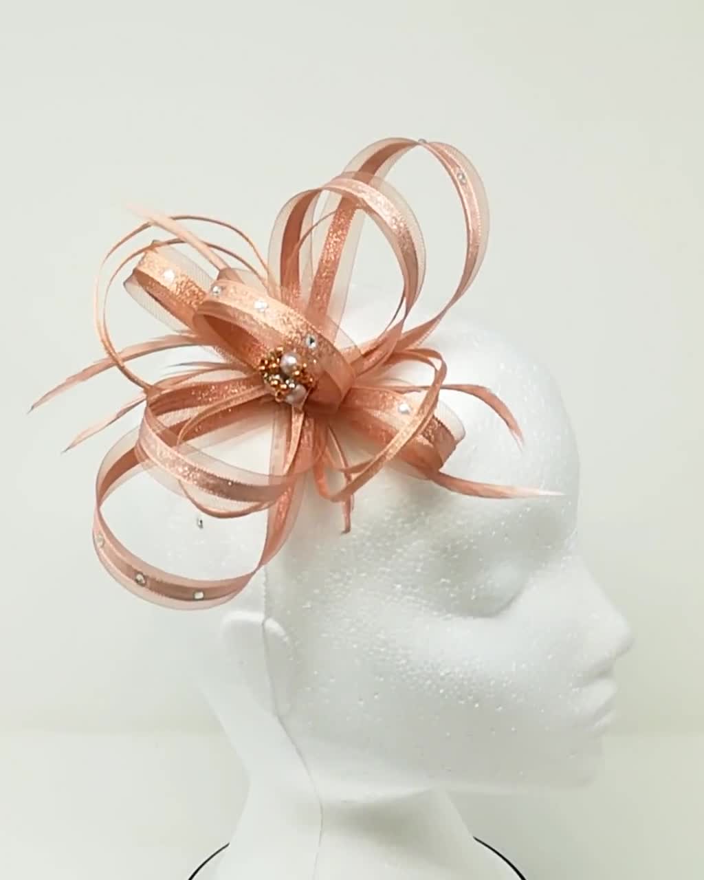 Hatinator Escultórico de Oro Rosa Metálico Elysian Bodas Accesorios Accesorios para el cabello Tocados y minisombreros 