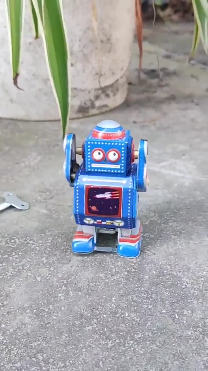 MS524 Blue Walking Mini Robot Retro Clockwork Wind Up Tin Toy w/Box 