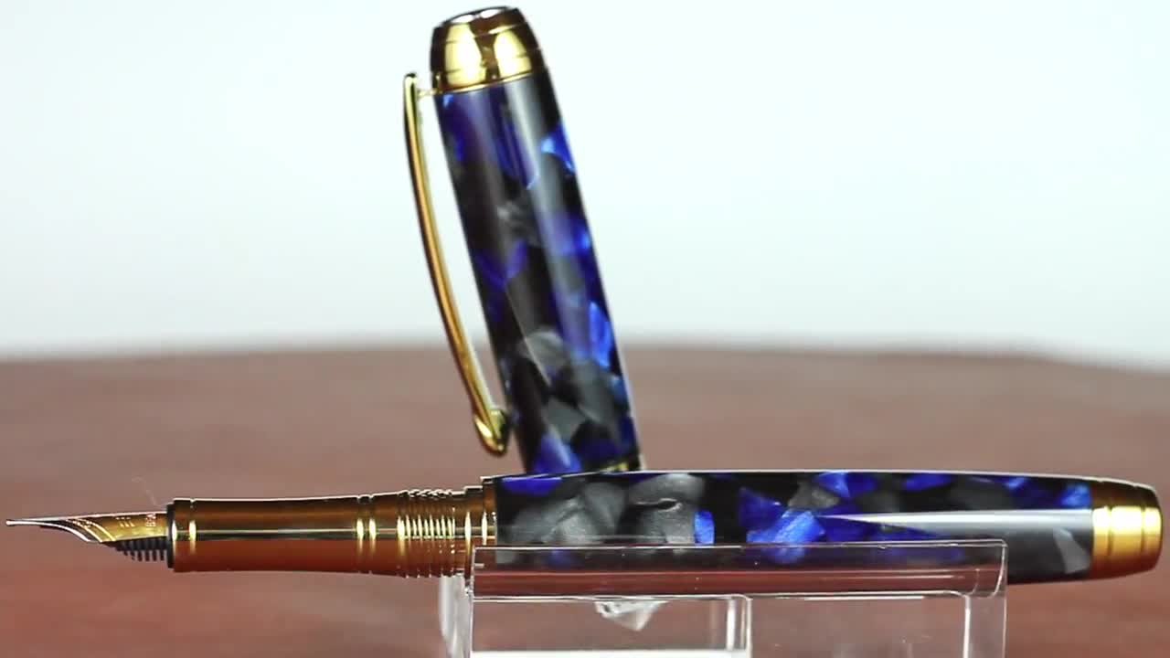 スーパーセール期間限定 Handmade  Baron UK Electric Hawaii Green Pen Engravable  Rollerball Etsy Fountain Pen with Handmade Titanium Gold Erinoid Acrylic  Plating