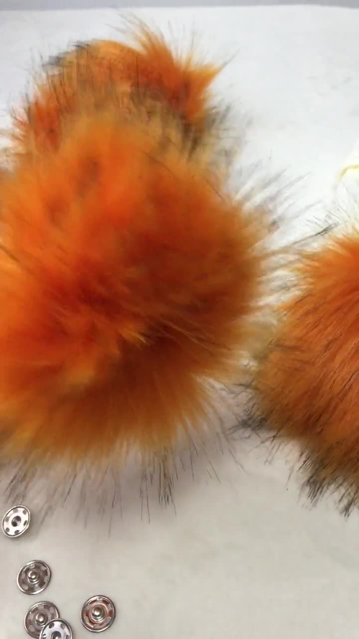 6pcs Orange Colors Faux Fur Pom Poms Snap On Fluffy Soft Fur Ball  Detachable Faux Fur Pompoms for Knitting Hats Winter accessories