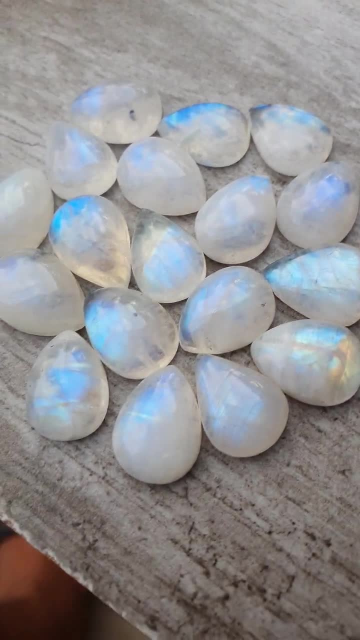 Details about   SALE! GREAT Lot Natural Rainbow Moonstone 5x7 mm Pear Cabochon Loose Gemstone