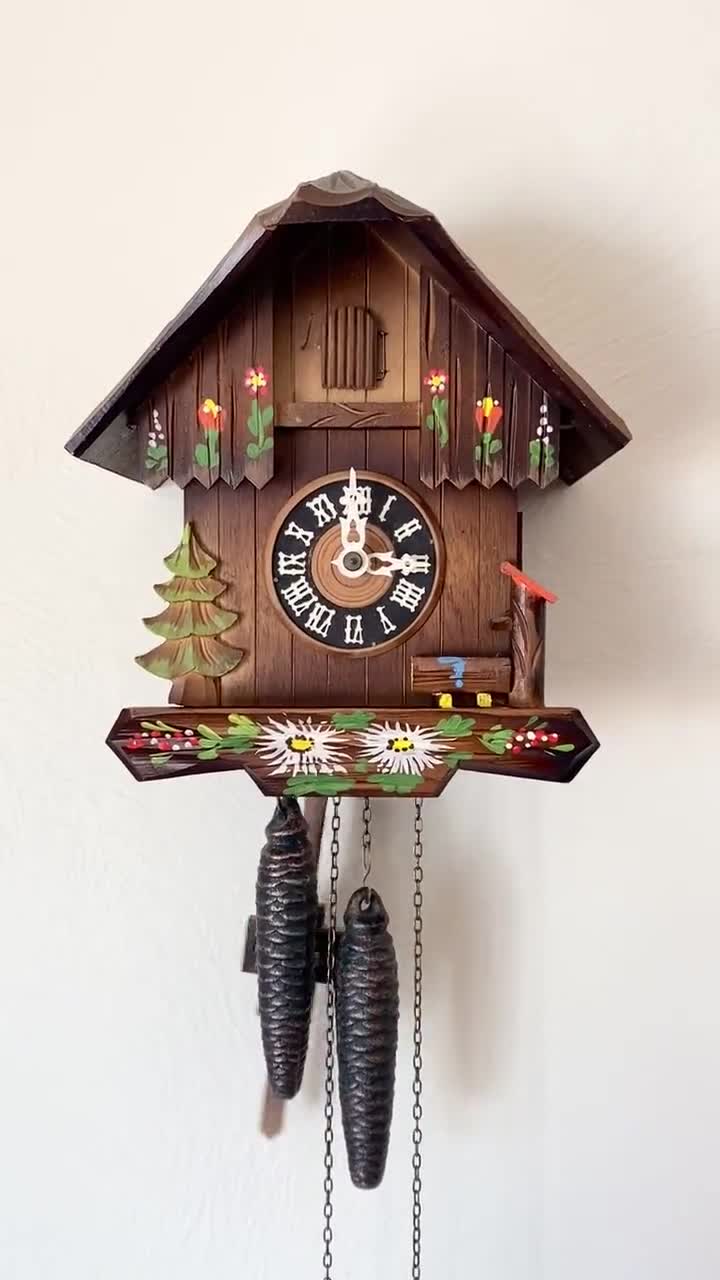New Bouncing Girl Cuckoo Clock Pendulum Cg-1 