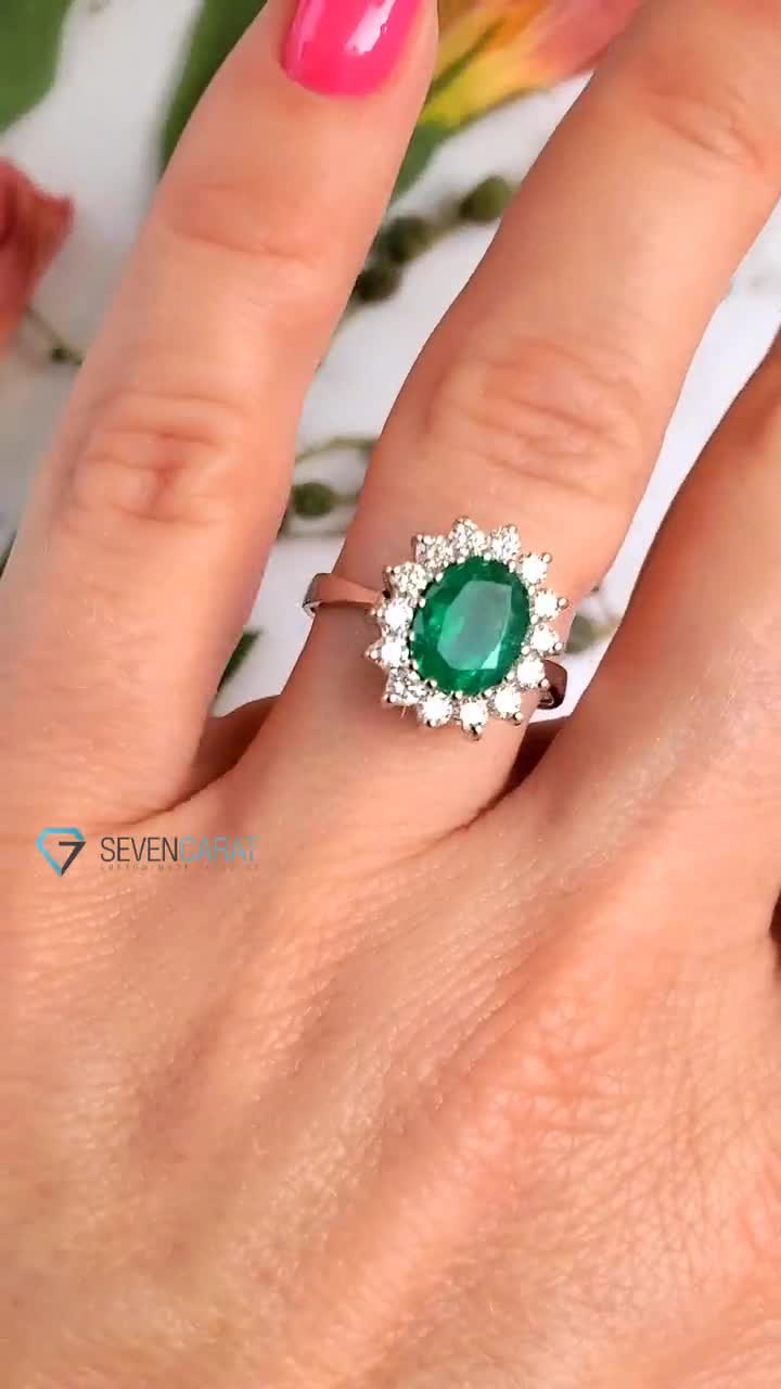 Sieraden Ringen Bruiloft & Verloving Verlovingsringen 1 karaat Groene Emerald Verlovingsring-Diamanten ring met Emerald-halo emerald ring-Oval geslepen verlovingsring-Diana Ring-vintage emerald ring 