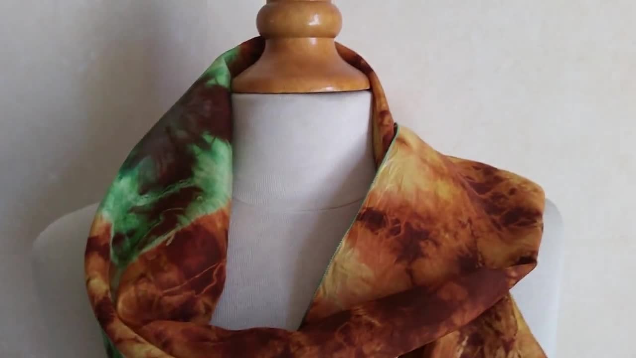 Handgeweven aardetinten Artisanale zijden sjaal Accessoires Sjaals & omslagdoeken Sjaals 